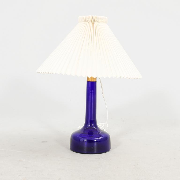 Bordslampa Le Klint/ Holmegaard Danmark 1900-talets andra hälft.