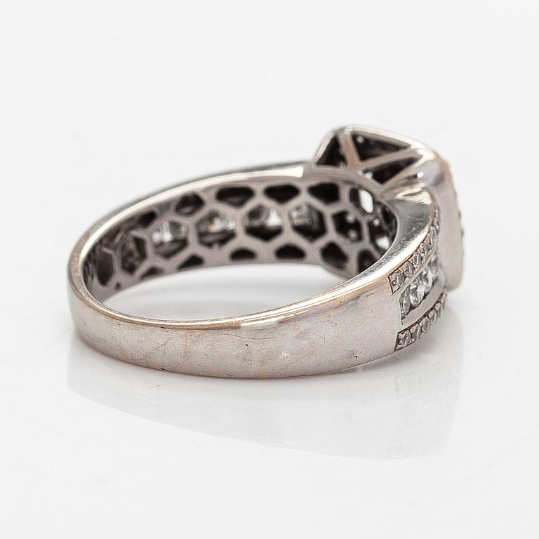 Ring, briljant- och åttkantslipade diamanter, 14K vitguld,