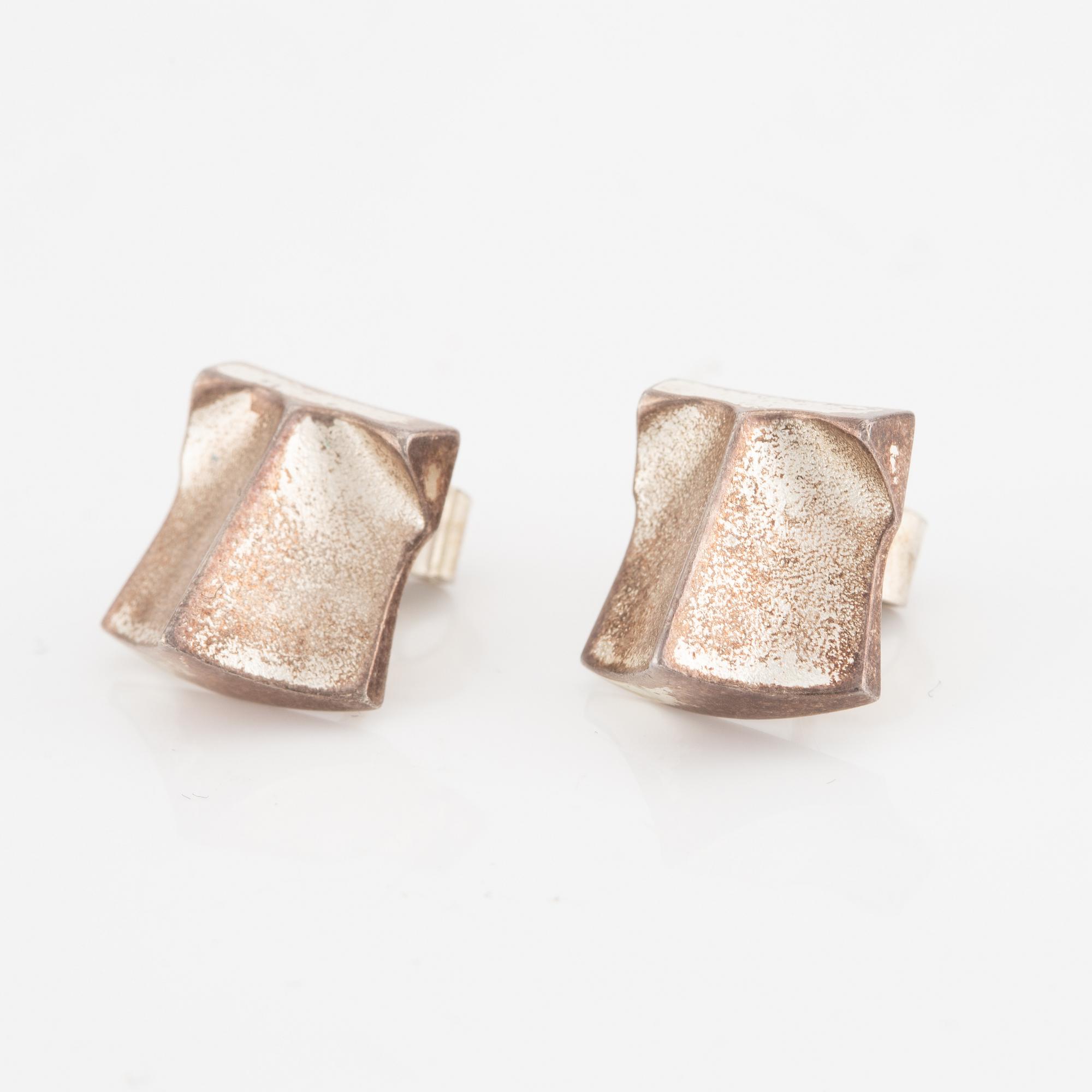 Lapponia, örhängen, ett par samt två ringar och brosch, silver.