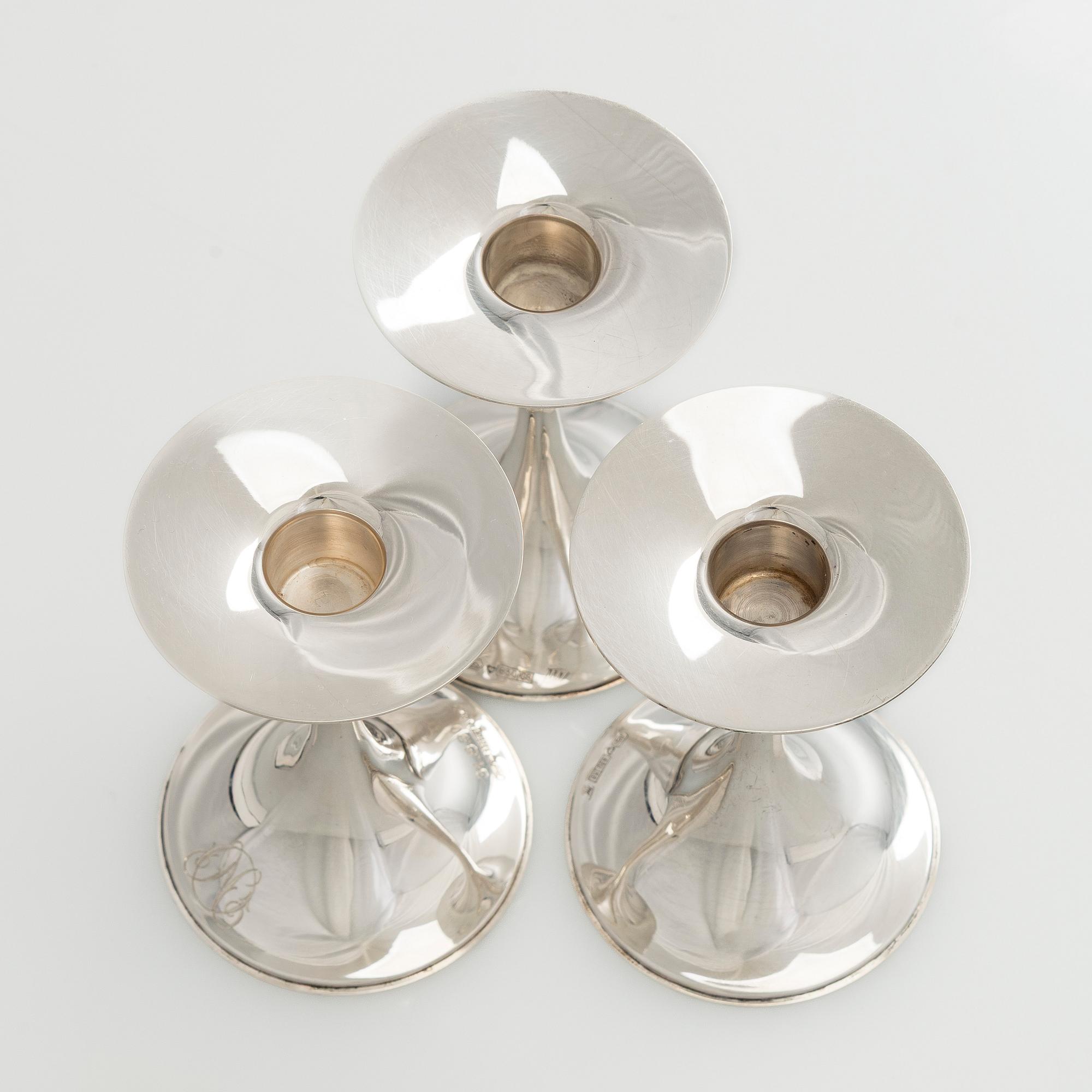 Tapio Wirkkala, kynttilänjalkoja, 3 kpl, "Trumpetti", Kultakeskus Hämeenlinna 1984-1988.