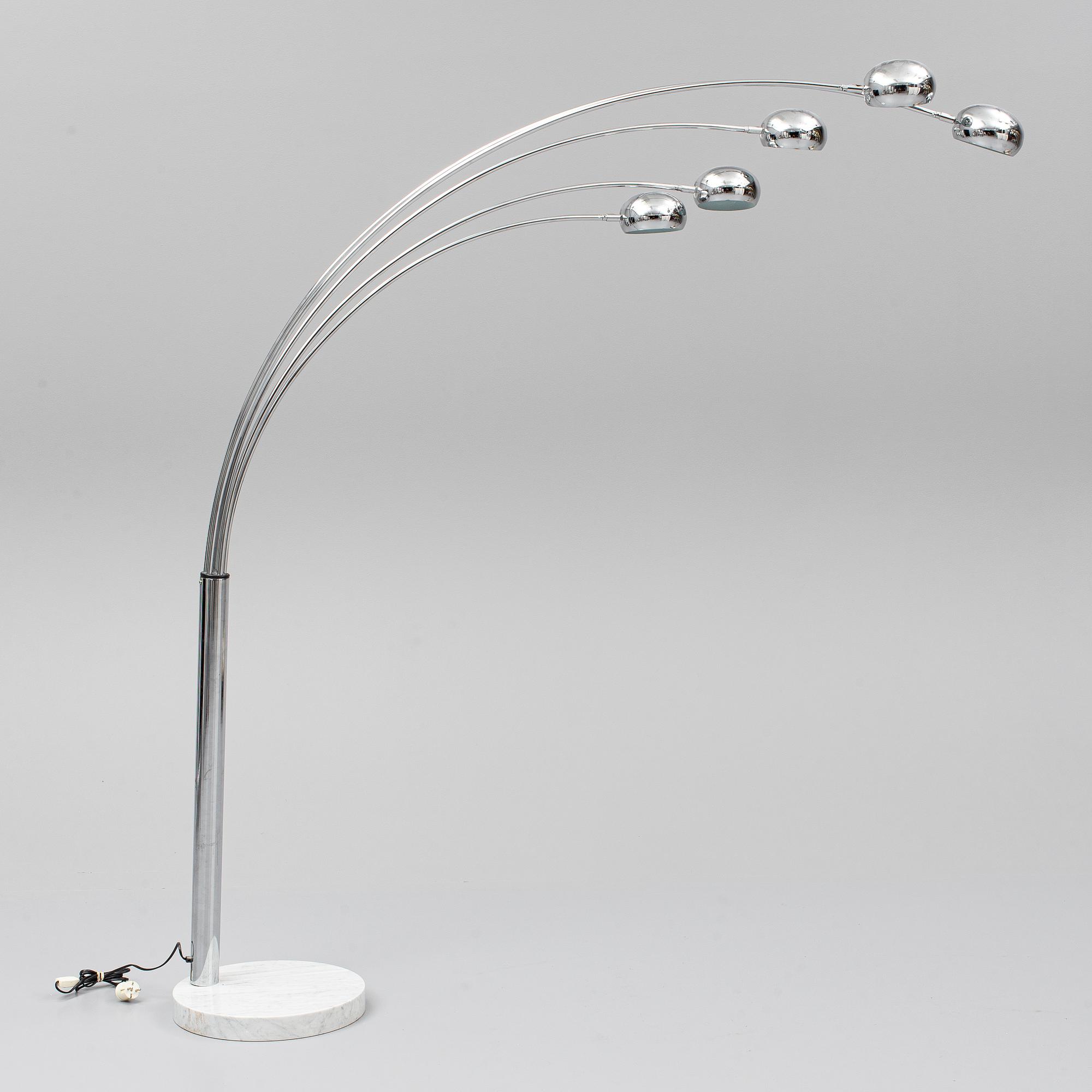 GOLVLAMPA, Qvist & Co, Fellingsbro, 1900-talets andra hälft.