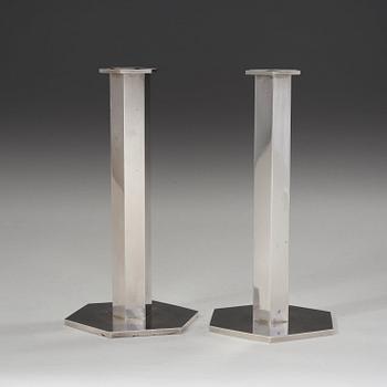A pair of sterling Wiwen Nilsson candlesticks, Lund 1974.