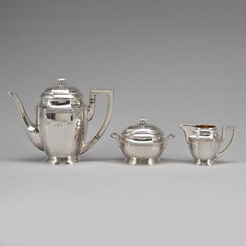 KAFFESERVIS, 3 delar, silver, C D Bäckström, Stockholm, 1920. Totalvikt: 1065 gram.