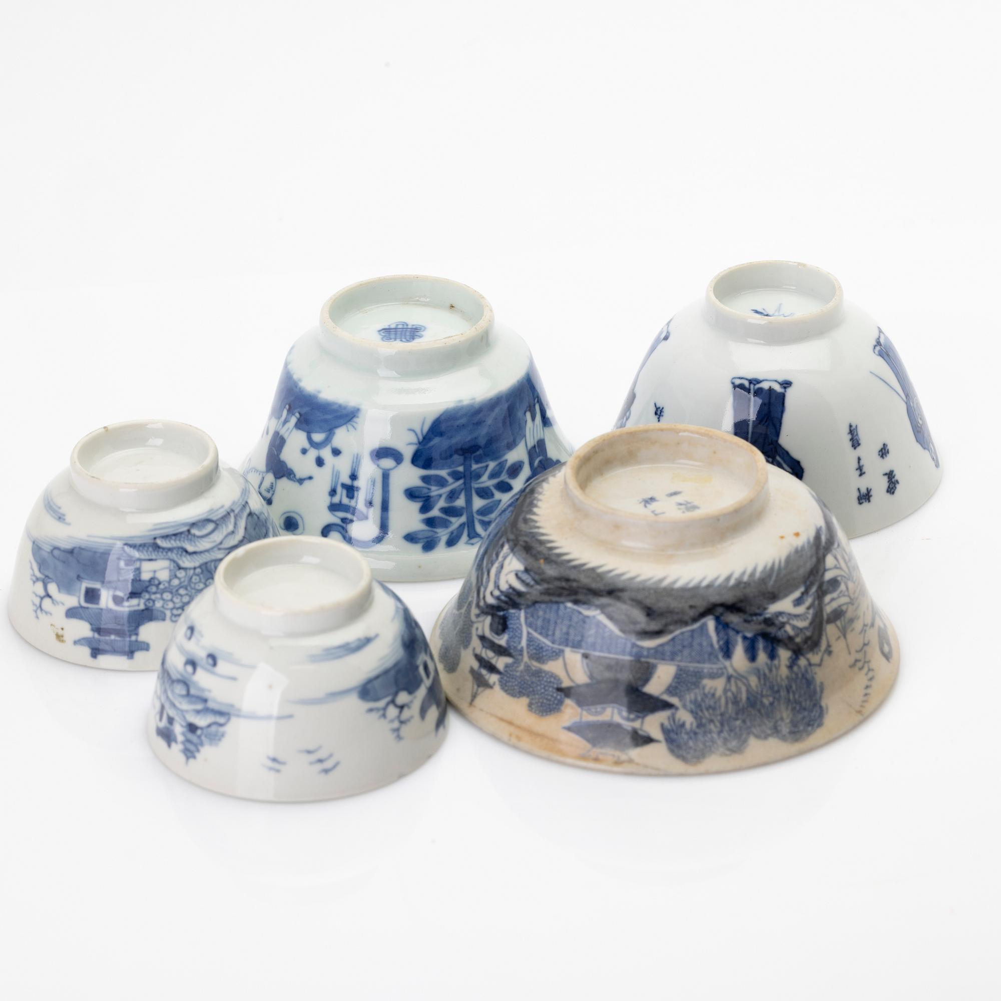 Bowls, 5 pcs, porcelain, China, Qing dynasty, 19th/20th century.