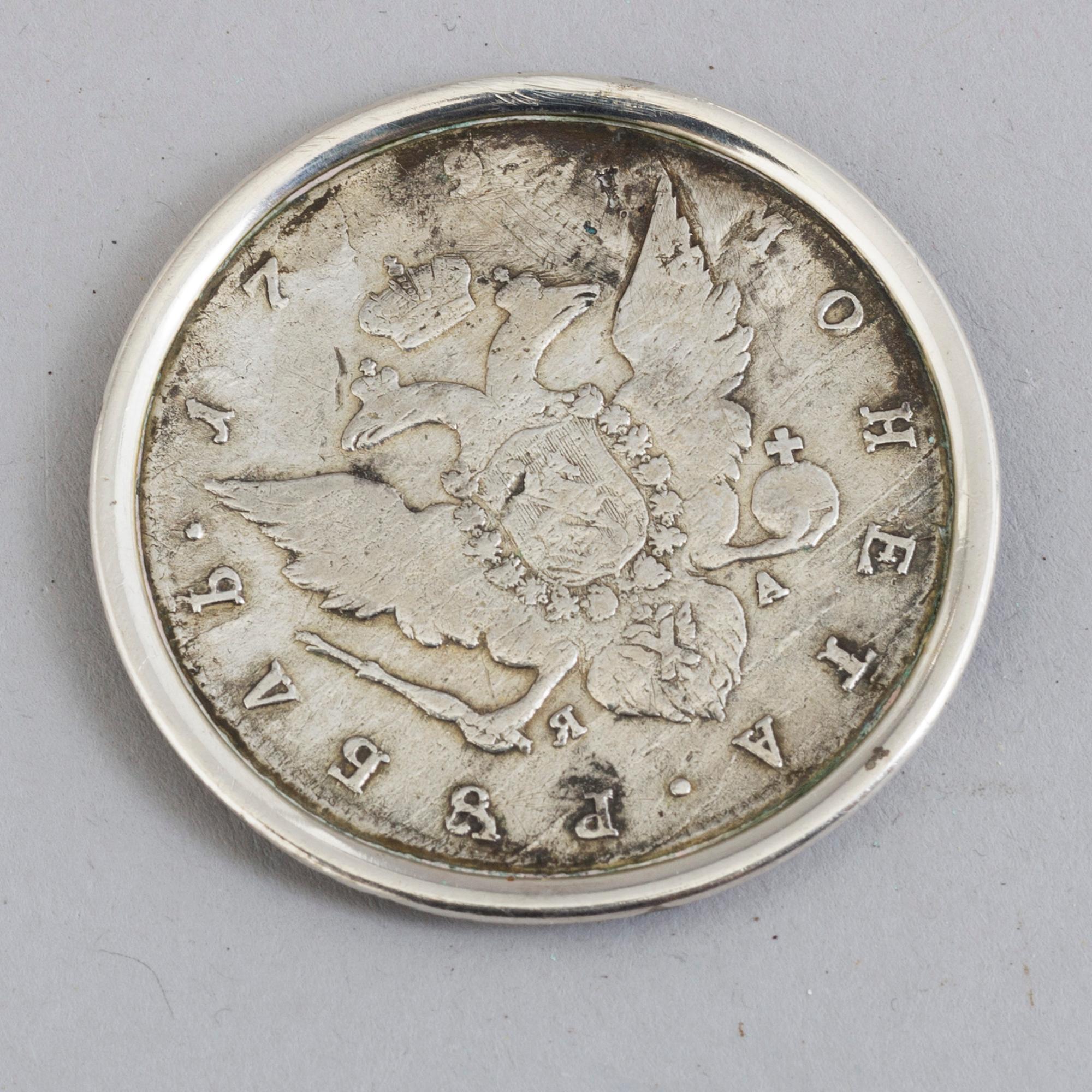 KANNA, glas och silver, stämplad V Gordon, omkr 1900.