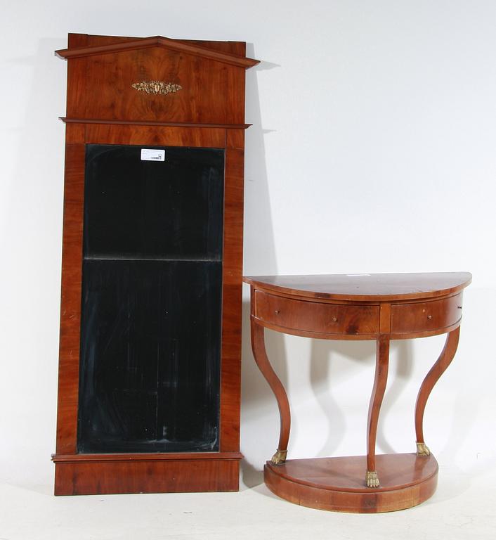 SPEGEL MED KONSOLBORD, Karl Johan, 1800-talets första hälft.