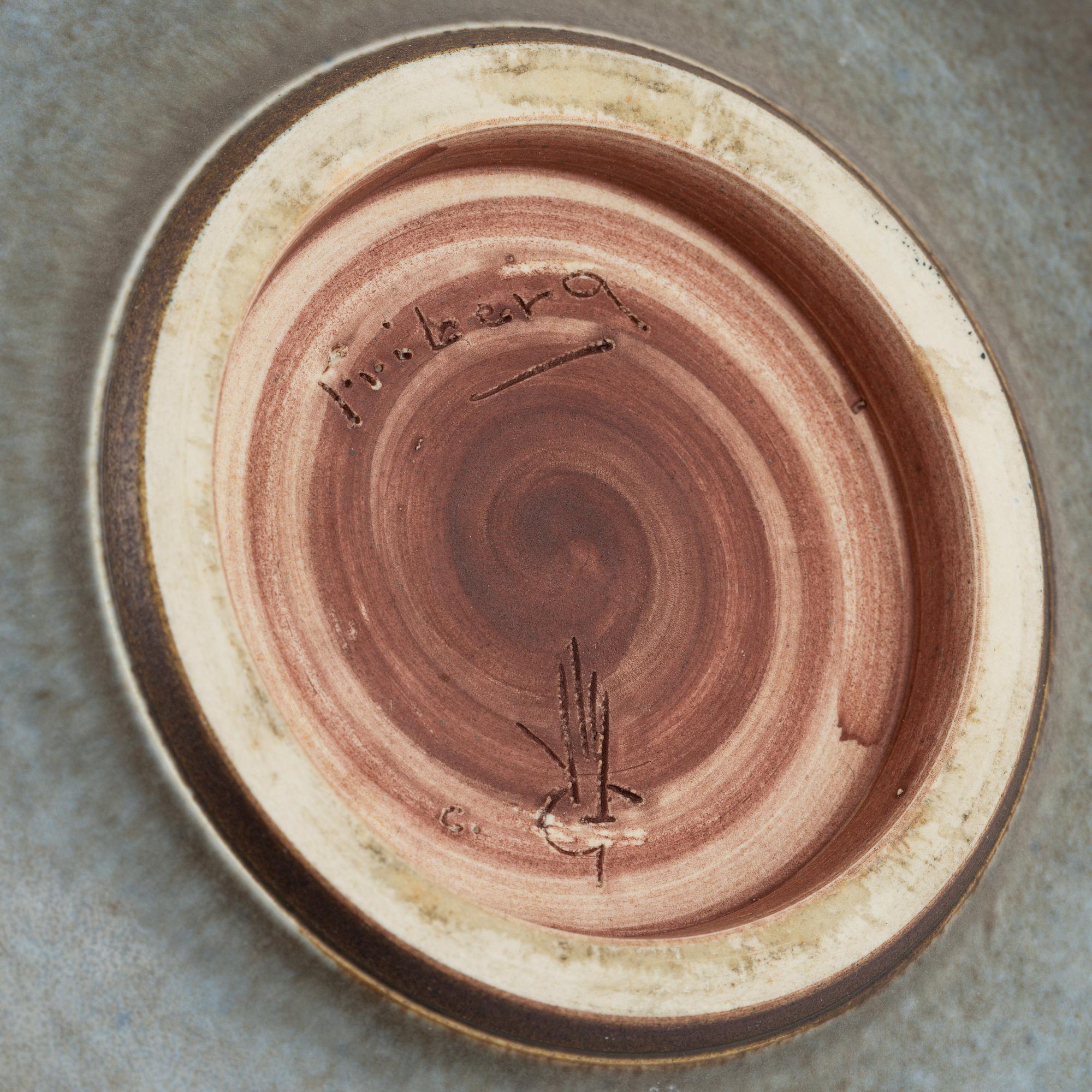 Berndt Friberg, a stoneware dish, Gustavsbergs studio, 1961.