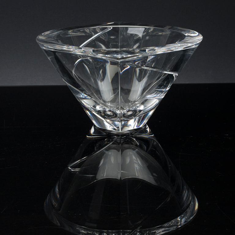 JAN JOHANSSON, glass bowl, Orrefors, numbered 774776-14.