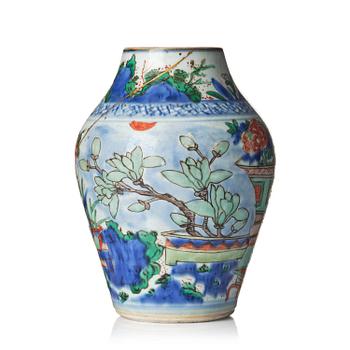 845. A wucai Transitional vase, 17th century.