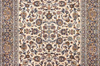 A Keshan carpet, c. 333 x 233 cm.