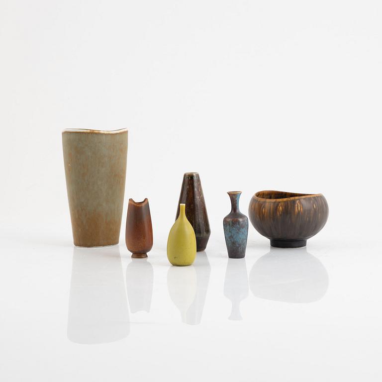 six pieces of stoneware by Stig Lindberg for Gustavsberg, and Gunnar Nylund and Carl-Harry Stålhane for Rörstrand,Sweden.