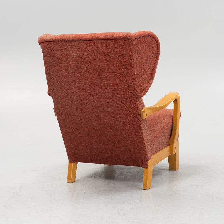 Erik Ahlsén, a Swedish Modern armchair, Kooperativa Förbundet/PUB, 1940's.