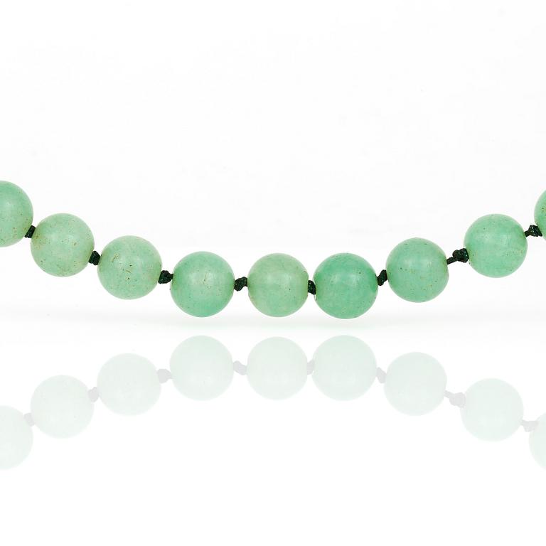 HALSBAND, jade, 1900-tal.