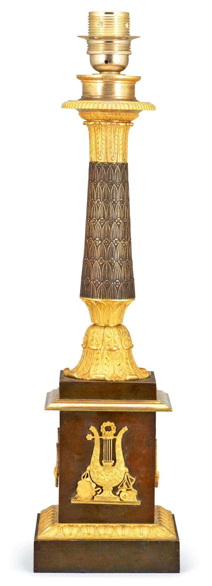 LAMPFOT. Frankrike, 1800-talets början. Empire.