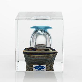 Oiva Toikka, vuosikuutio, signeerattu Oiva Toikka, Nuutajärvi 1982, numeroitu 371/2000.