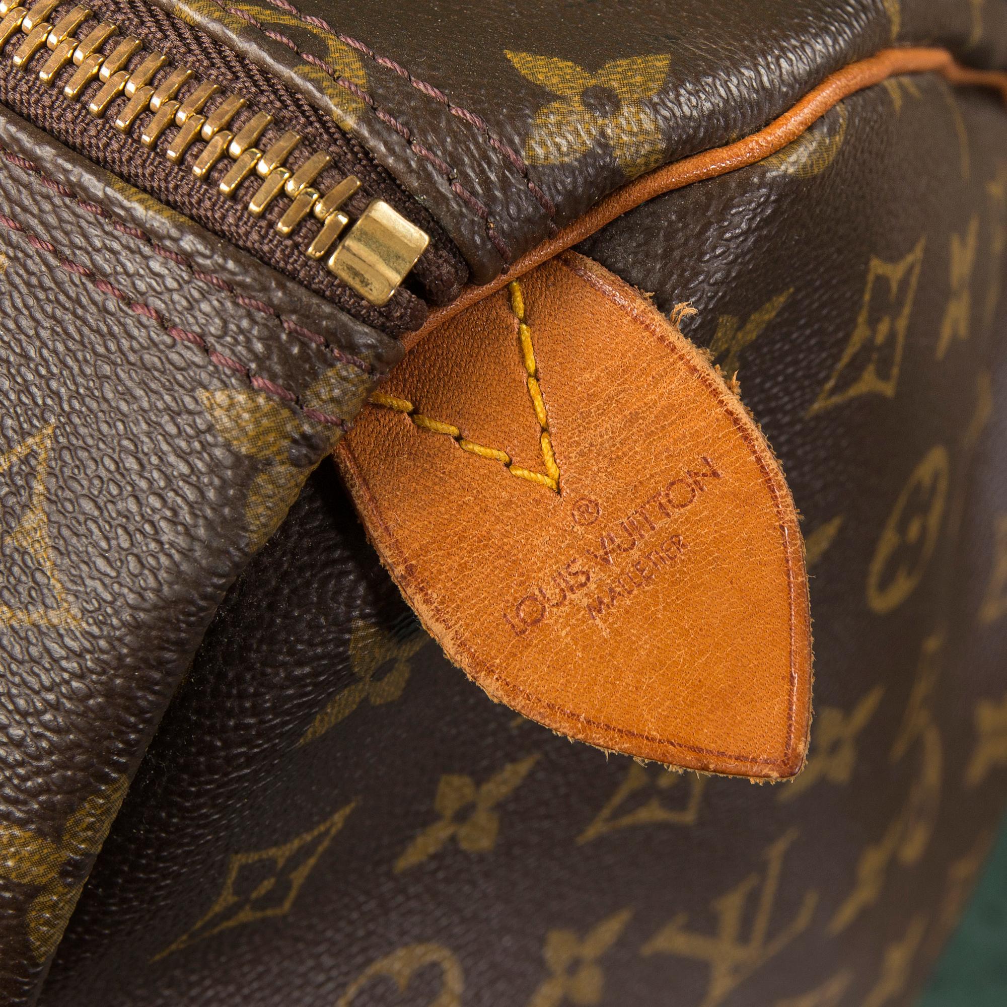 A monogram canvas weekendbag 'Keepall 60' from Louis Vuitton.