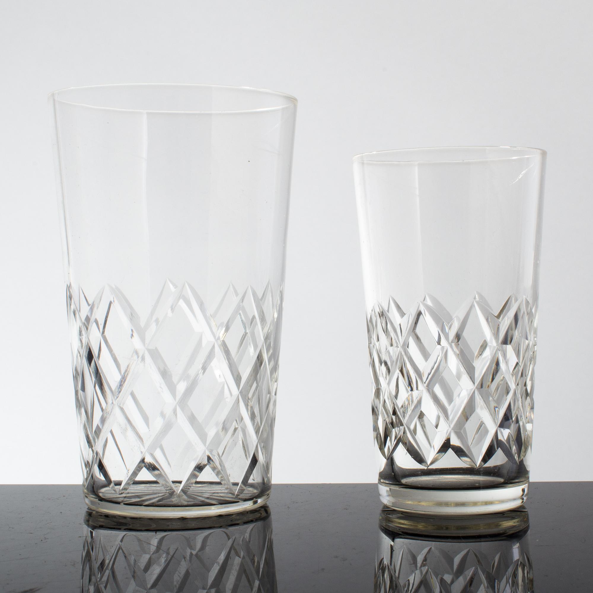 SERVISDELAR, 29 stycken, glas, Helga-modell, 1900-talets första hälft.