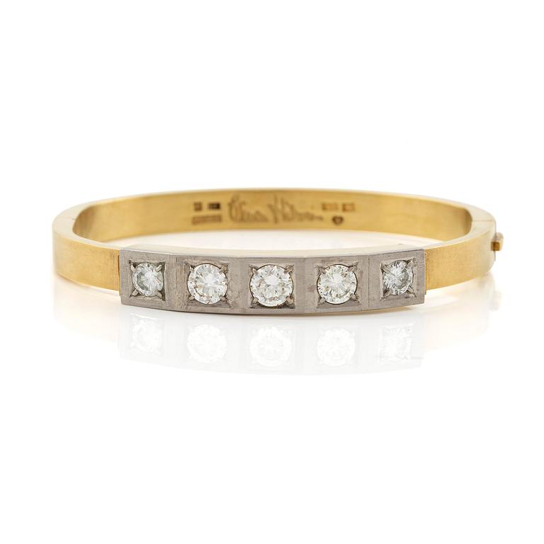 Wiwen Nilsson, a bracelet, 18K gold with round brilliant-cut diamonds, Lund 1962.