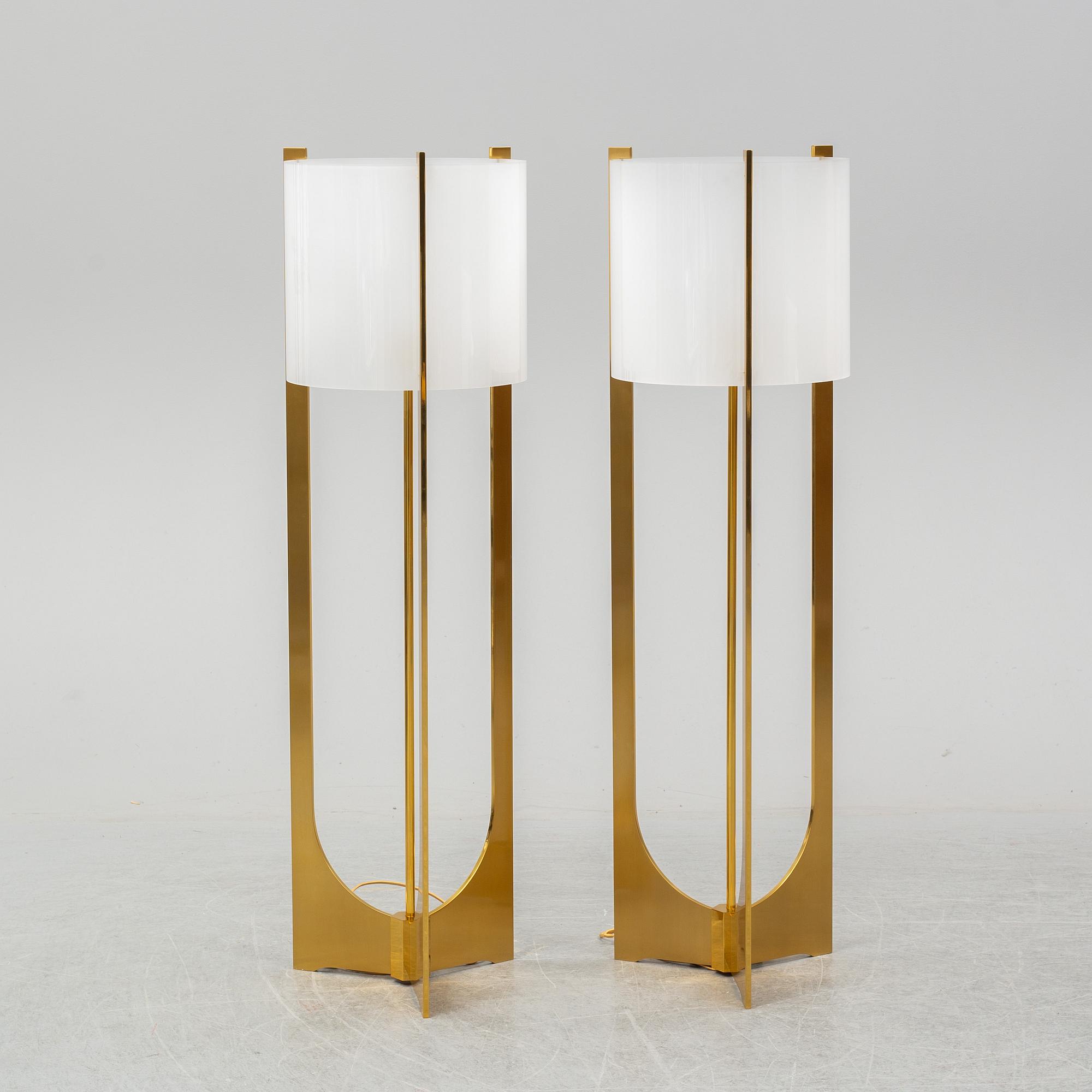 A contemporary pair of 'Arceaux' floor lights by Jacques Charles for Charles Paris.