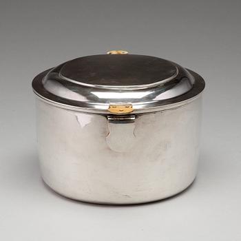 Henrik Hacklin, kastrull med lock, silver, S:t Petersburg 1858.