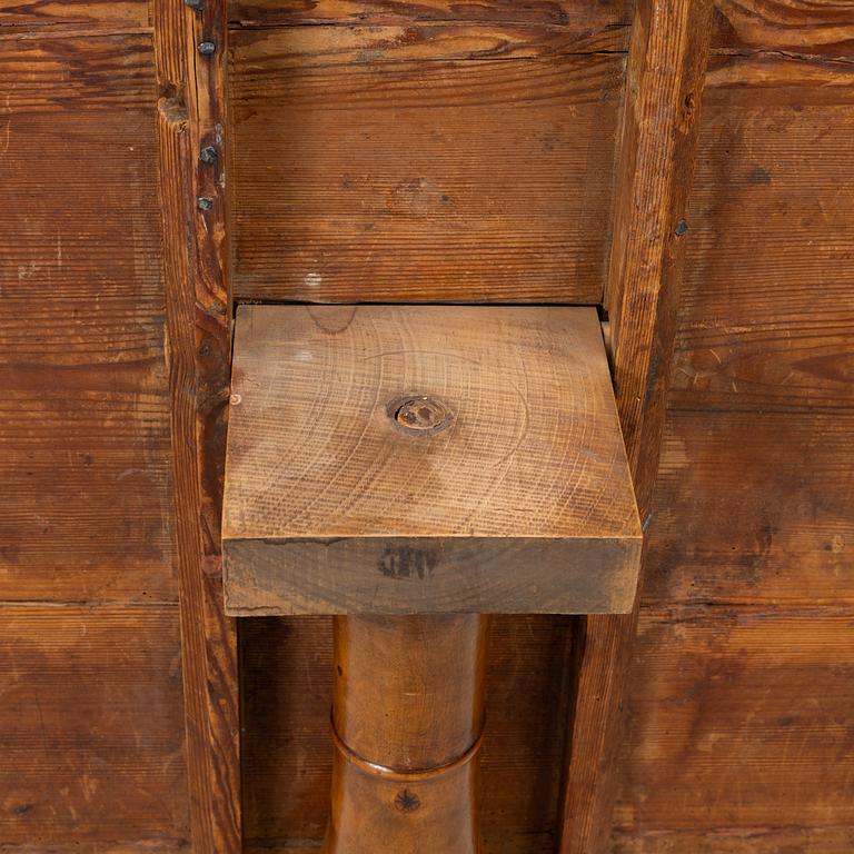 Anders Jacob Rosendahl, A folding table, Arboga, first half of the 19th century.