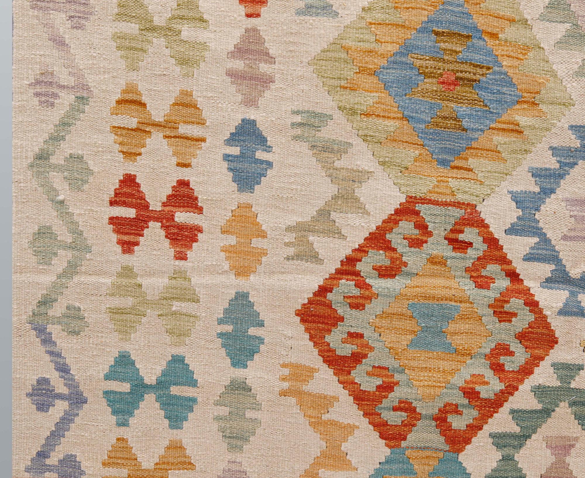 Matta, kelim, ca 298 x 198 cm.