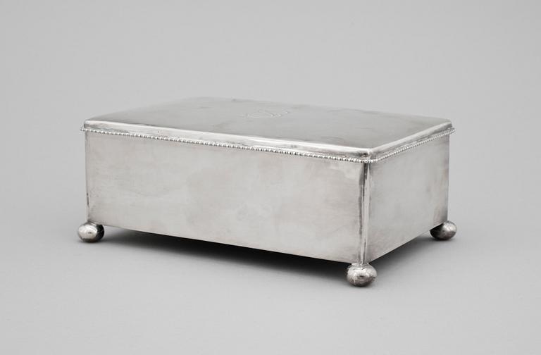 CIGARRSKRIN, silver, K. Andersson, Stockholm 1943. Ca 678 g.