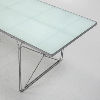Niels Gammelgaard, matbord, ”Moment”, IKEA.