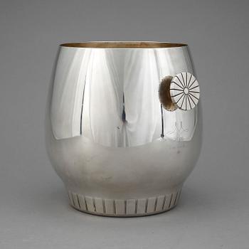 VINKYLARE, nysilver, Sigvard Bernadotte för Fyrklövern. Numrerad 865/2000.