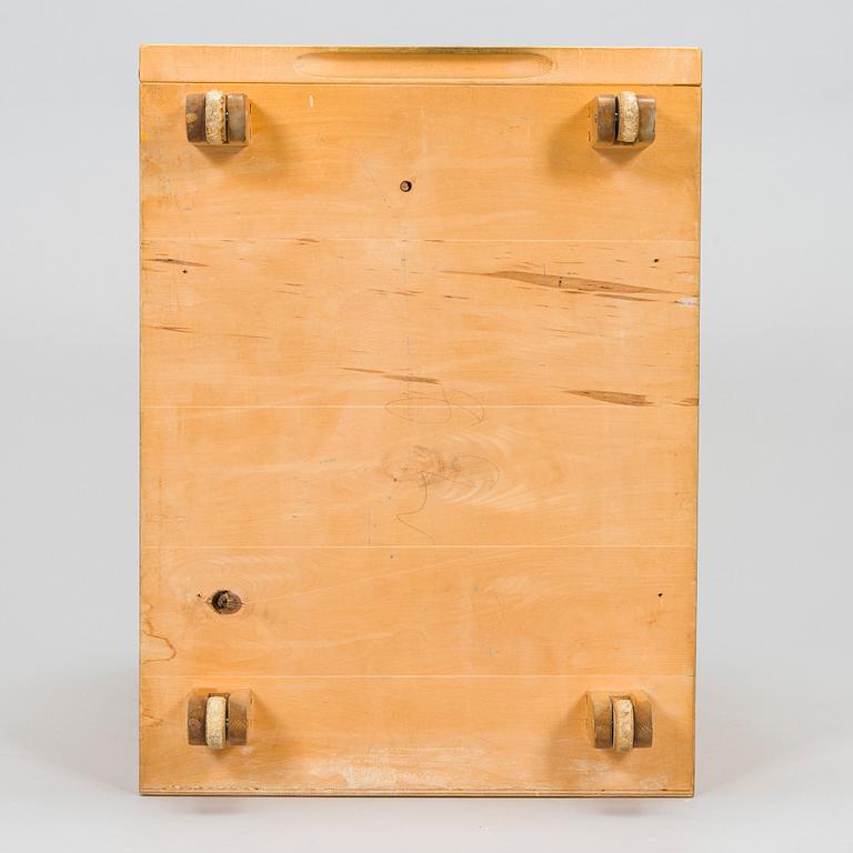 Aino Aalto, A mid-20th century H297 drawer unit for O.Y. Huonekalu-ja Rakennustyötehdas A.B.