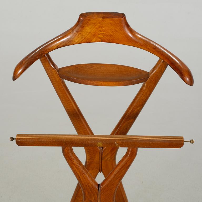 A wooden clothes hanger, second half of the 20th century.