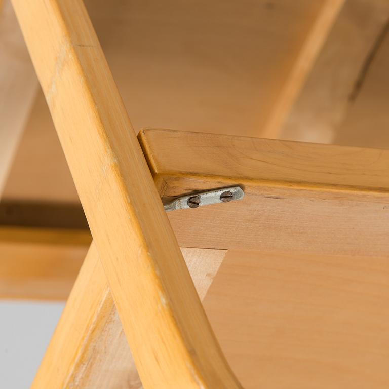 Alvar Aalto, serveringsvagn, modell 98, O.Y. Huonekalu- ja Rakennustyötehdas A.B. 1900-talets mitt.