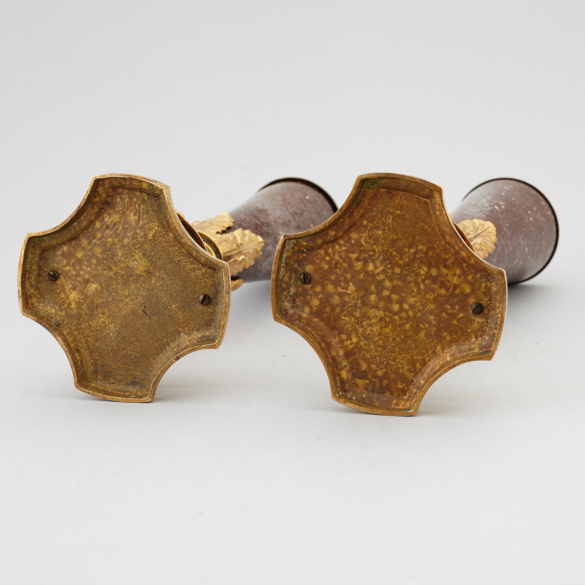 VASER, ett par, empirestil, 1800-tal.