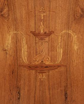 OSCAR NILSSON, praktskåp, Wickman & Nybergs Möblerings- och Snickeriverkstad, Stockholm 1926.