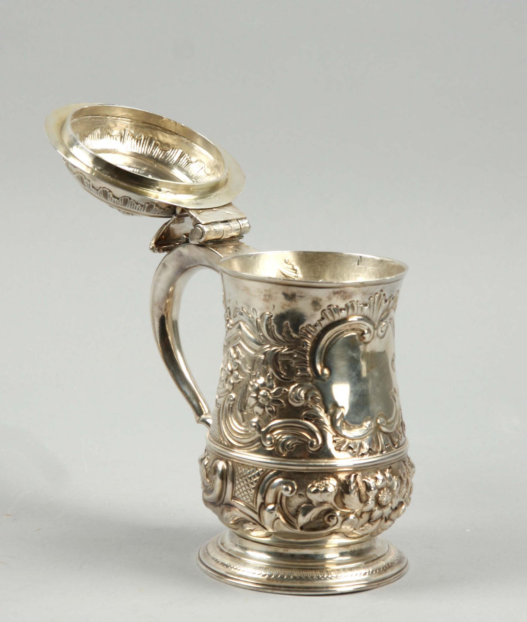 STOP, silver, England, London, 1730-31. Vikt ca 800 g.