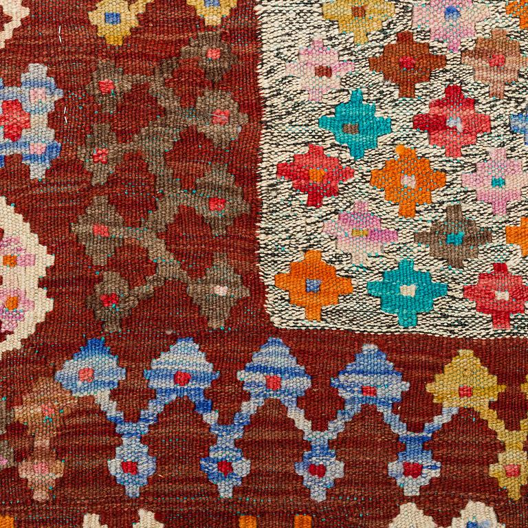 GALLERIMATTA, Kelim, ca 295 x 83 cm.