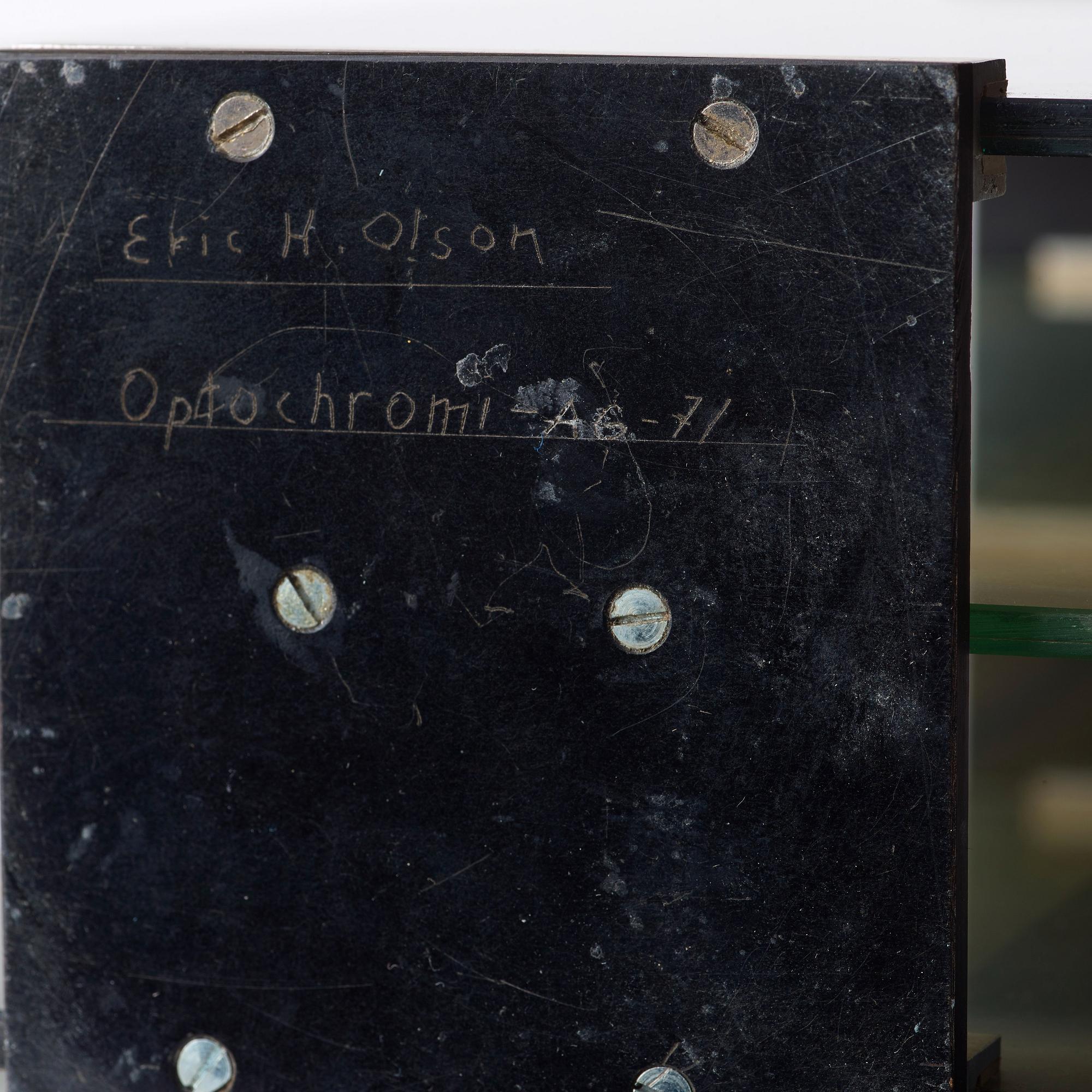 Eric H Olson, "Optochromi".