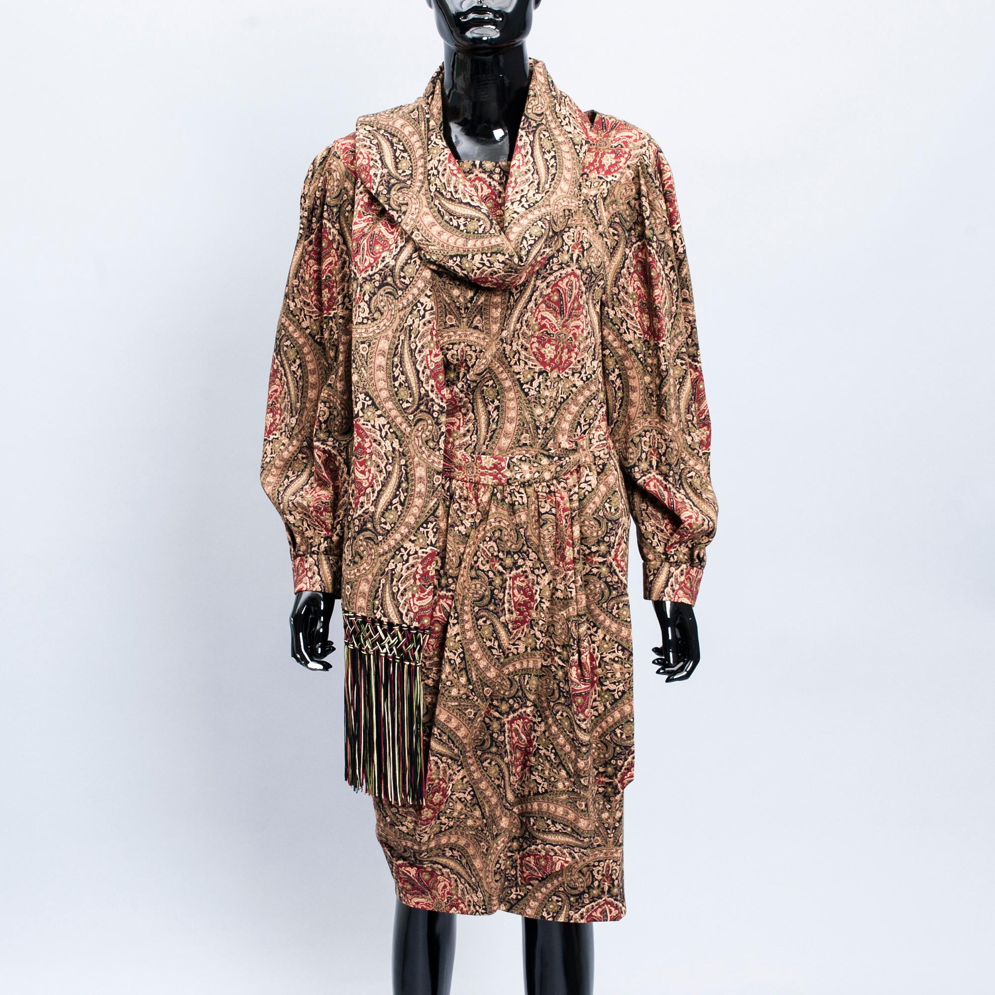 DRÄKT, tre delar, Yves Saint Laurent.