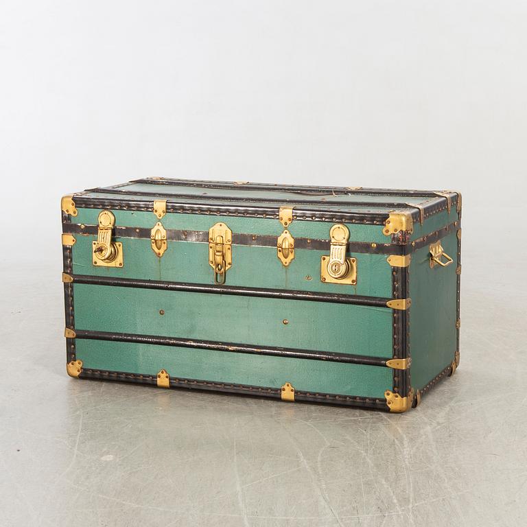 A Brevettato trunk, Italy first half of the 20th century.