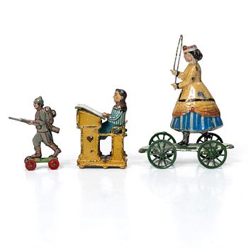 Tin toys, 8 pieces, first half of the 20th century.
