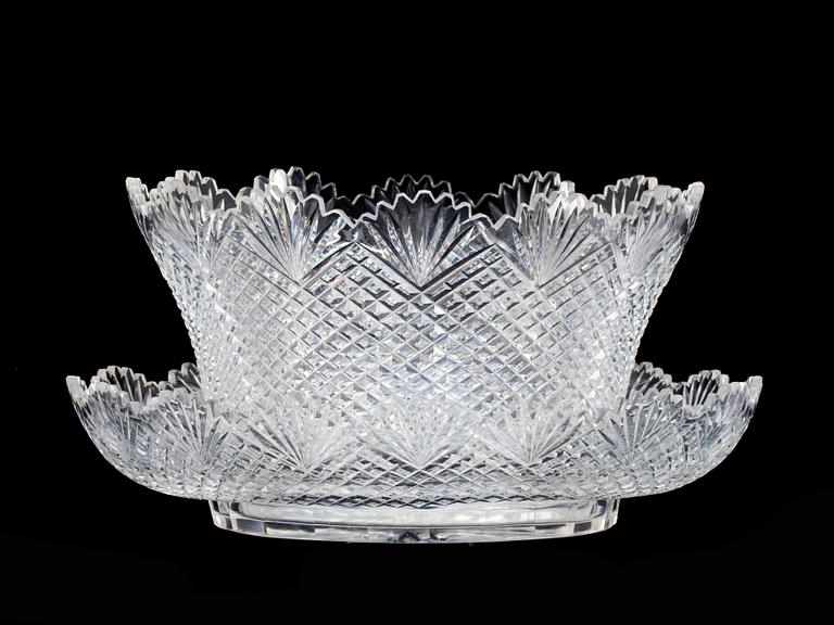 SKÅL PÅ FAT, glas. Sekelskiftet 1800/1900.