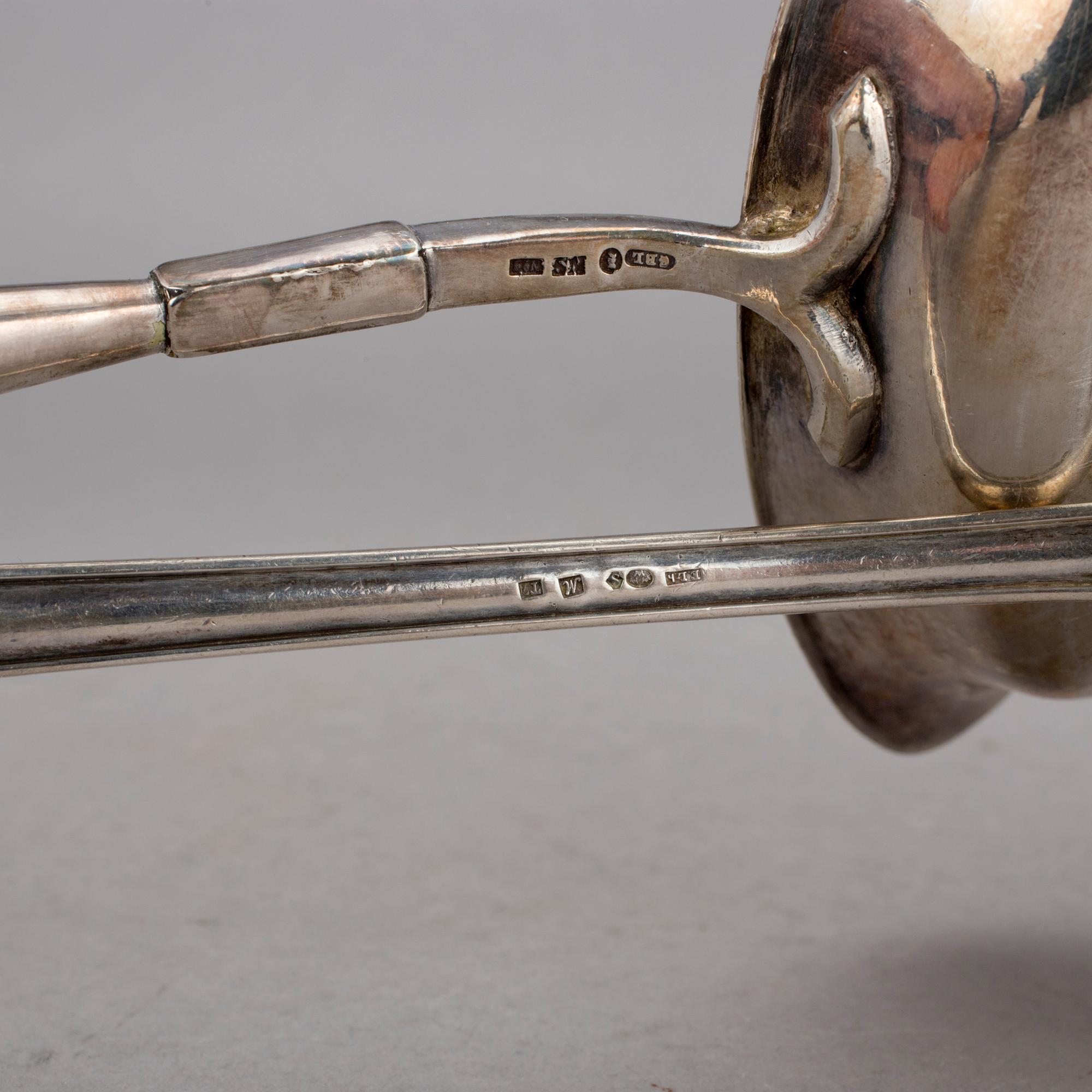 SOPPSLEVAR, silver respektive nysilver, bla Erik Linderoth, Motala, 1927. Vikt ca 218 g.