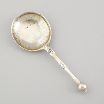 SKED, silver, Petter Davidsson, Norrköping 1765. Vikt ca 20 gram.