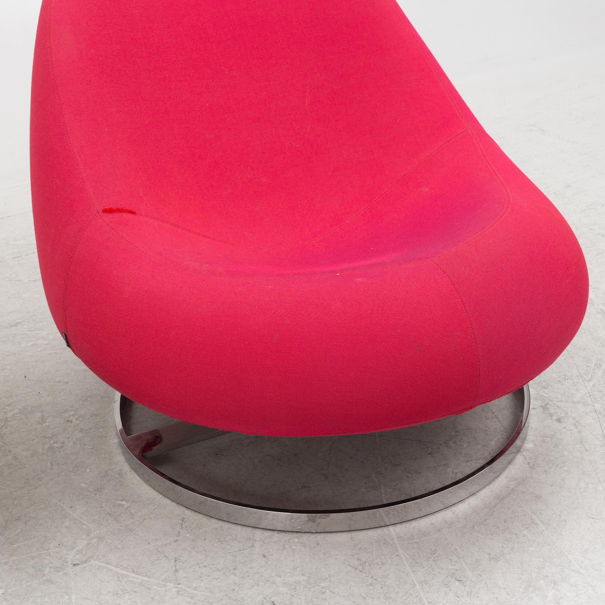 Anders Hjelm, a pair of lounge chairs, "Flow", Johanson Design, Markaryd.