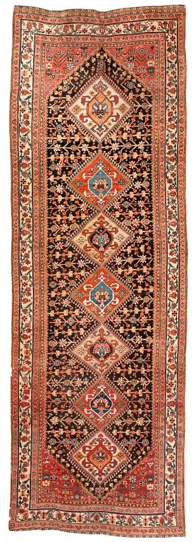 SEMI-ANTIQUE QASHQAI RUNNER. 340,5 x 111,5 cm.