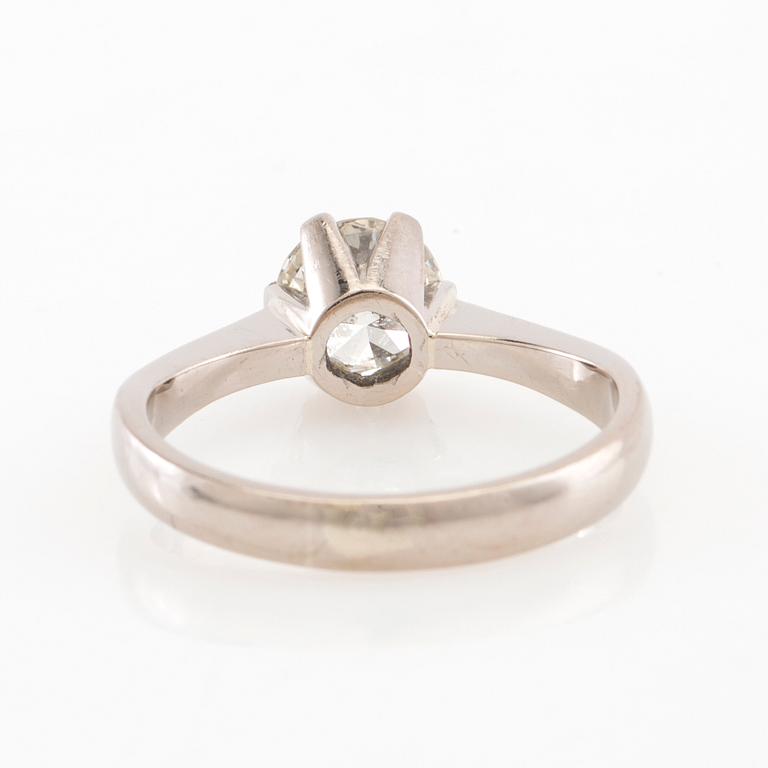 Solitaire ring in 18K white gold with a round brilliant-cut diamond approximately 1.43 ct.