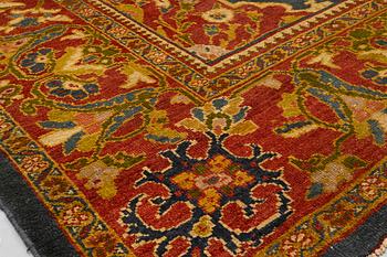 A carpet, antique Ziegler Mahal, ca 452 x 321 cm.