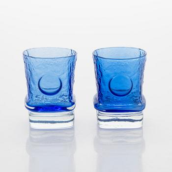 Helena Tynell, A ' Grandfather' liquor bottle and seven drinking glasses for Riihimäen Lasi Oy.