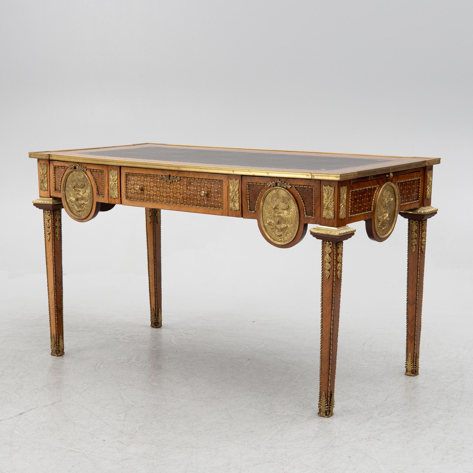 A  desk, early 20th century.