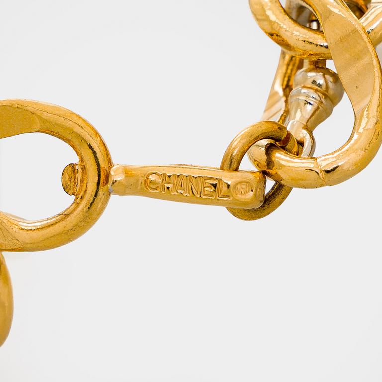 Chanel, Belt / chain.